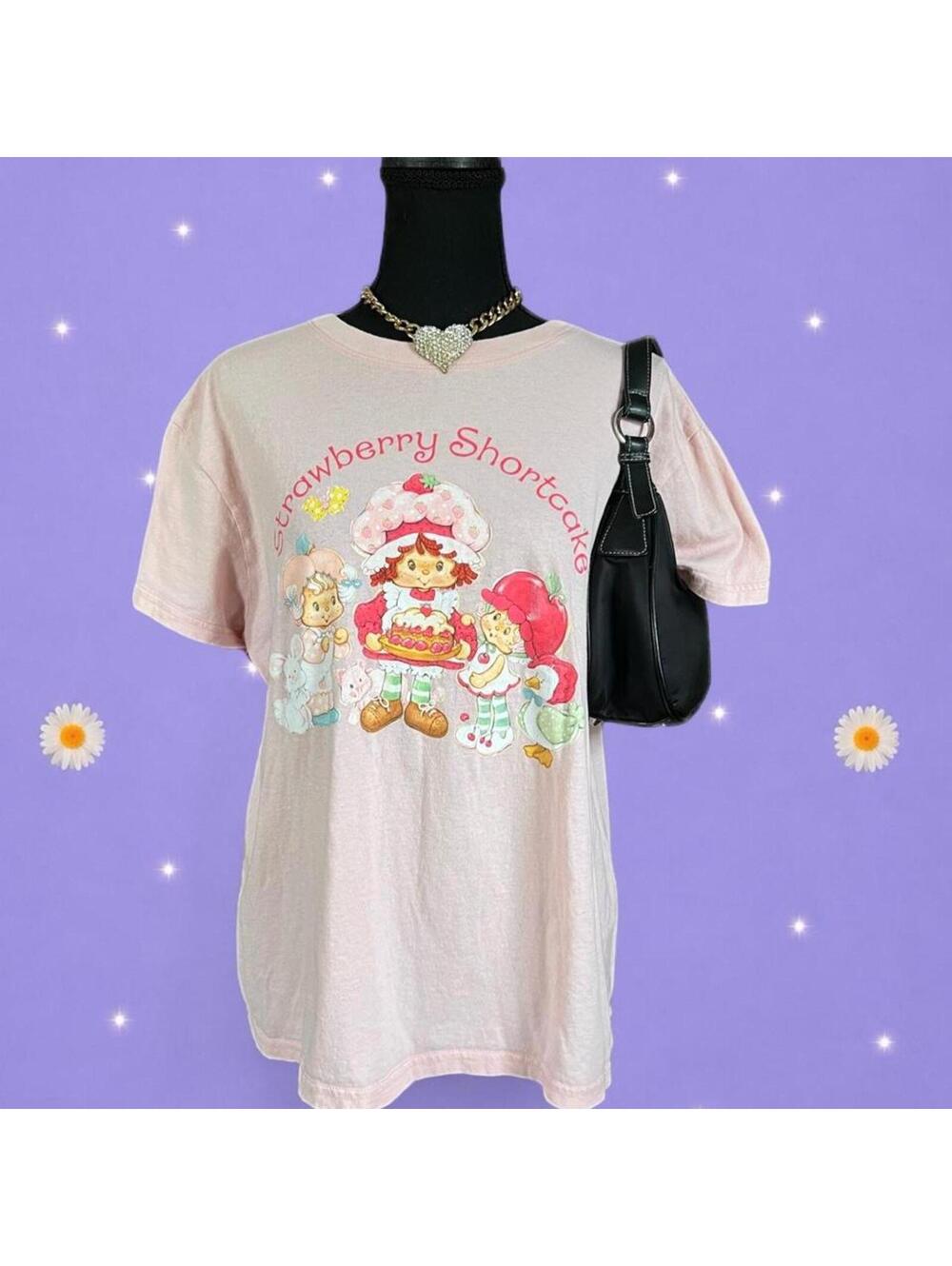 Strawberry Shortcake coquette kawaii pastel pink graphic tee size large 💖